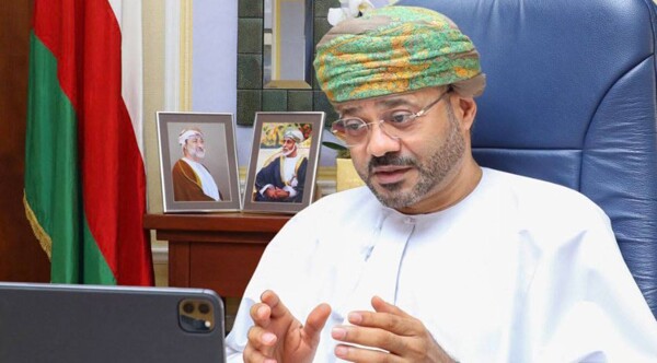 Omani Foreign Minister Holds Phone Calls